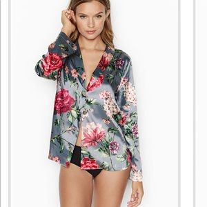 Victoria’s Secret satin sleep shirt NWT xl